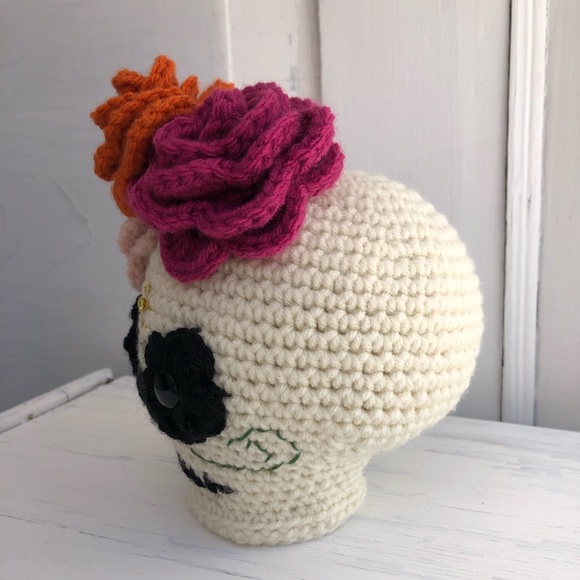 Crochet Dia de Los Muertos Skull. Made ME! - Picture 2 of 2